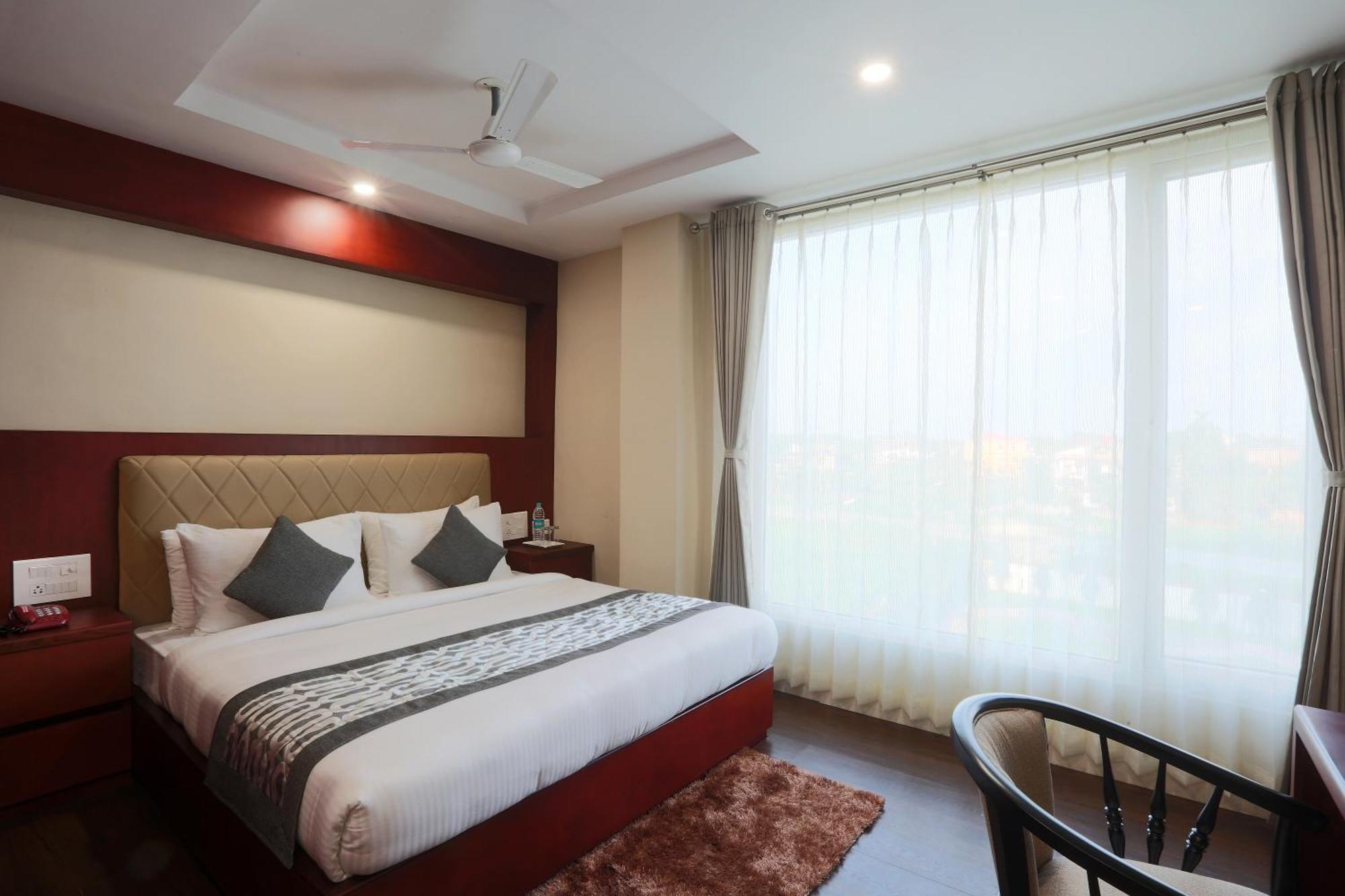 Presidental By East End Delhi Airport Hotel 3*