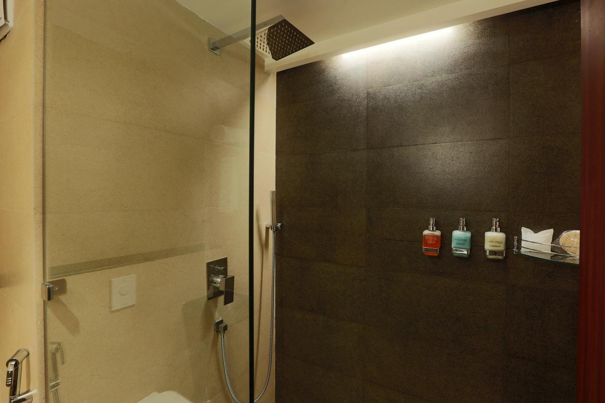 Hotel Presidental By East End Delhi Airport 3*