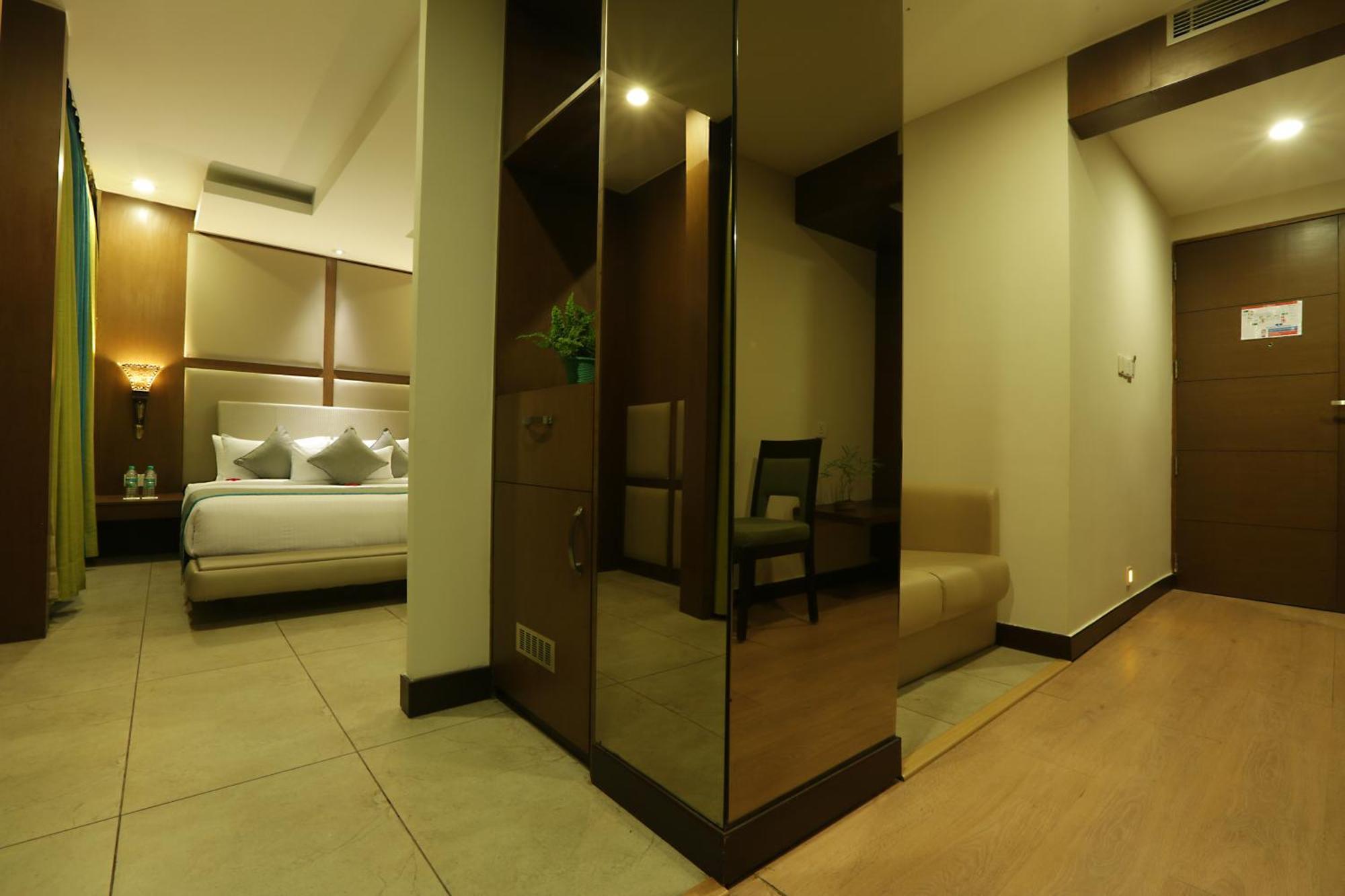 Presidental By East End Delhi Airport Hotel