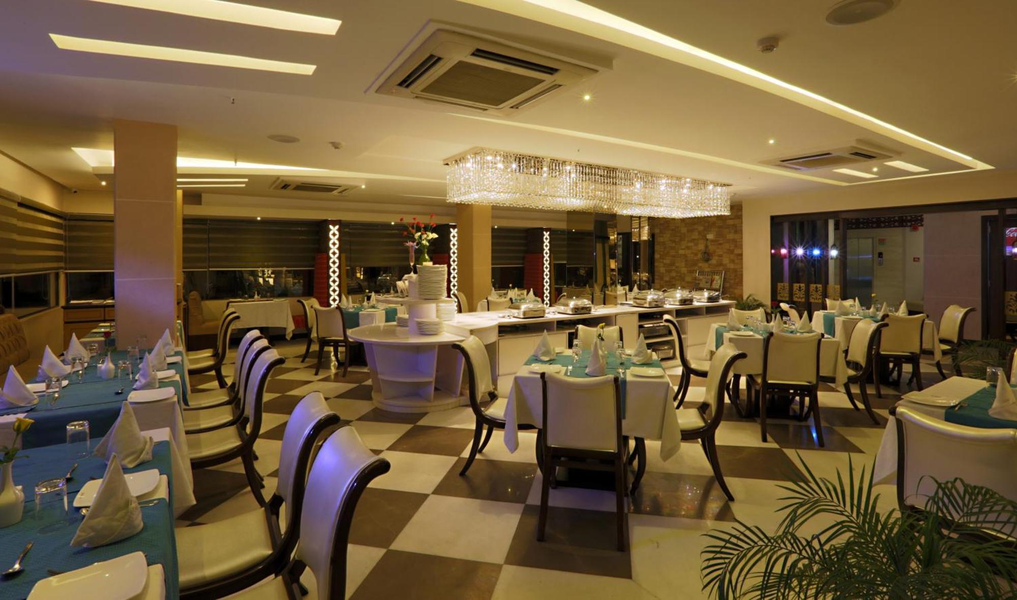 Hotel Presidental By East End Delhi Airport