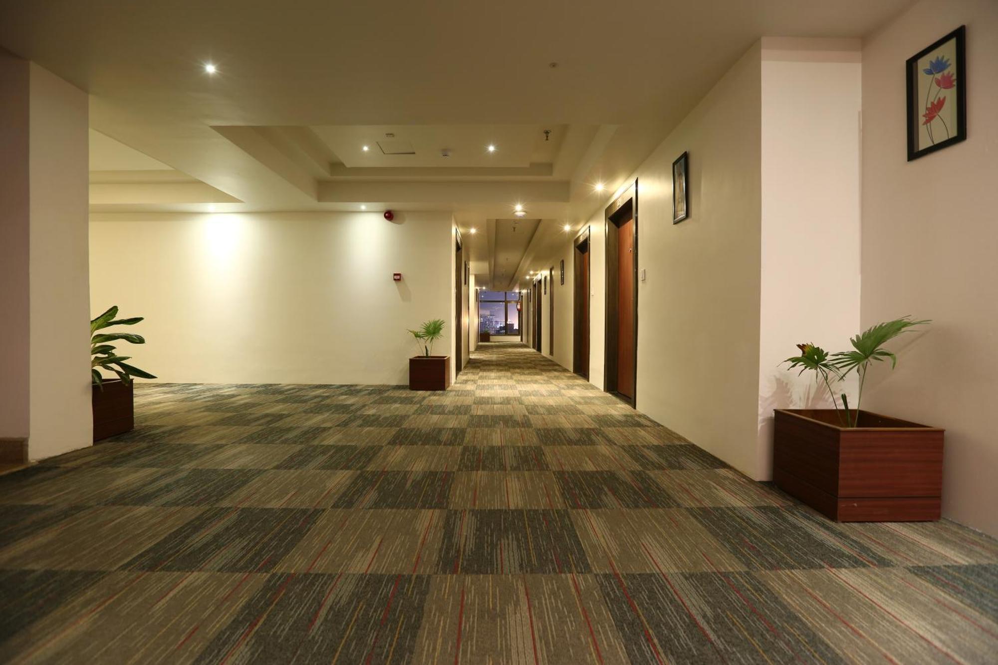 Presidental By East End Delhi Airport New Delhi