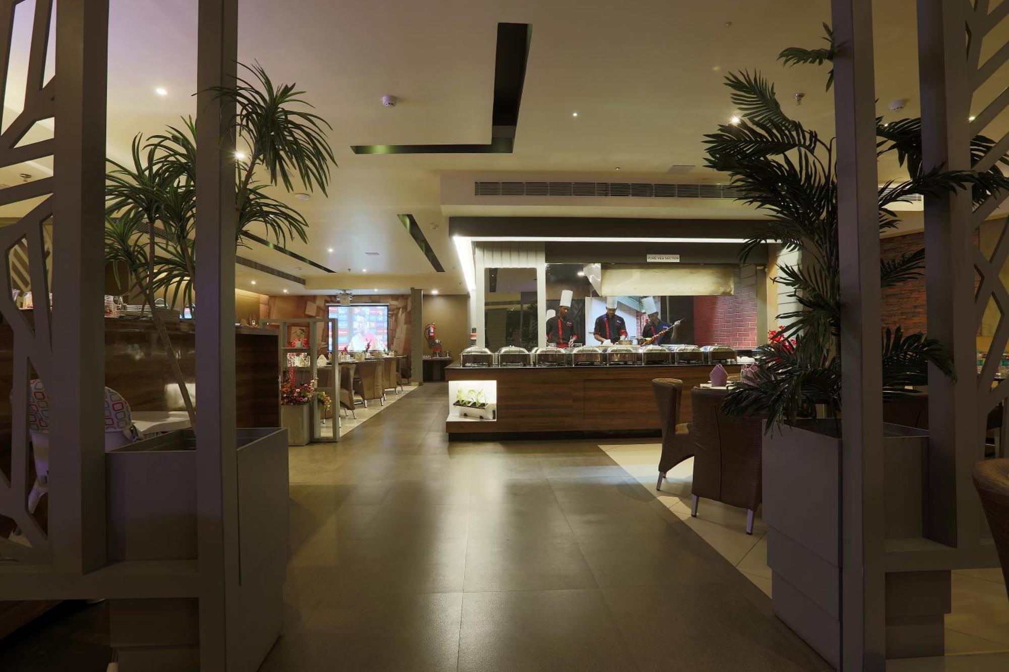 Hotel Presidental By East End Delhi Airport 3*