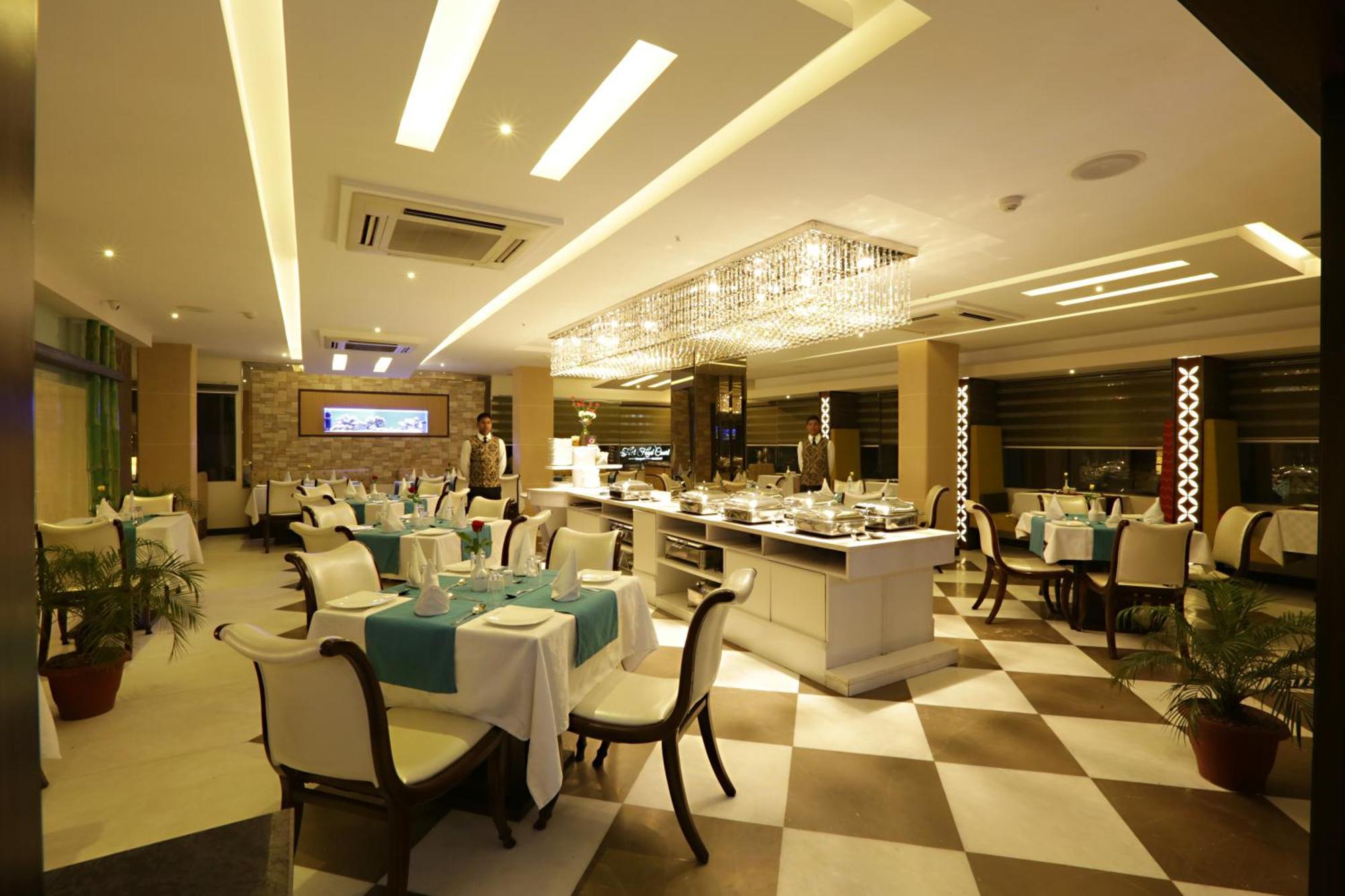Presidental By East End Delhi Airport