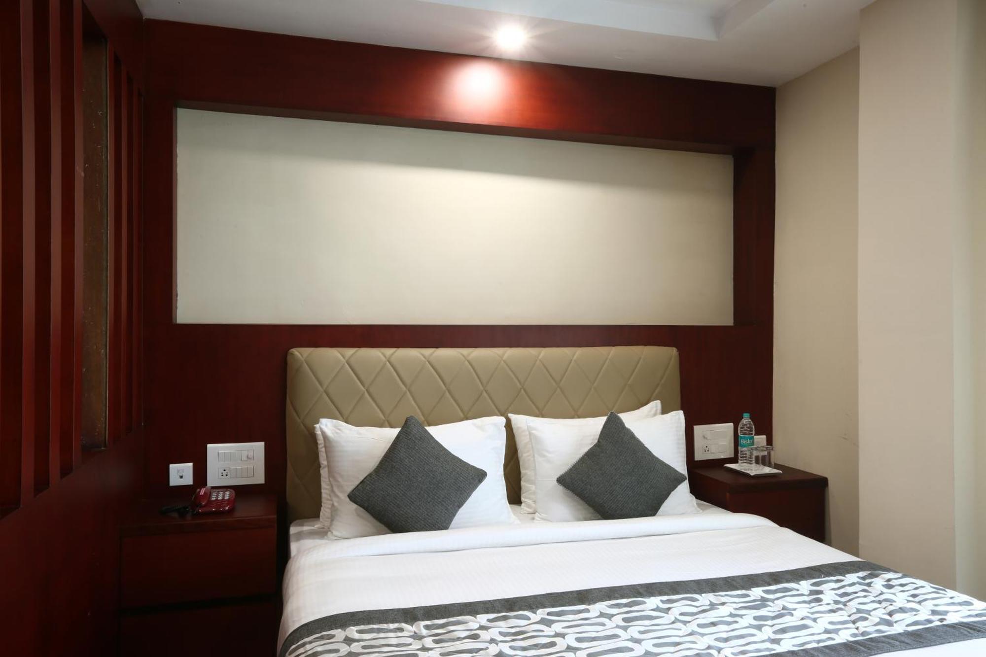 Hotel Presidental By East End Delhi Airport