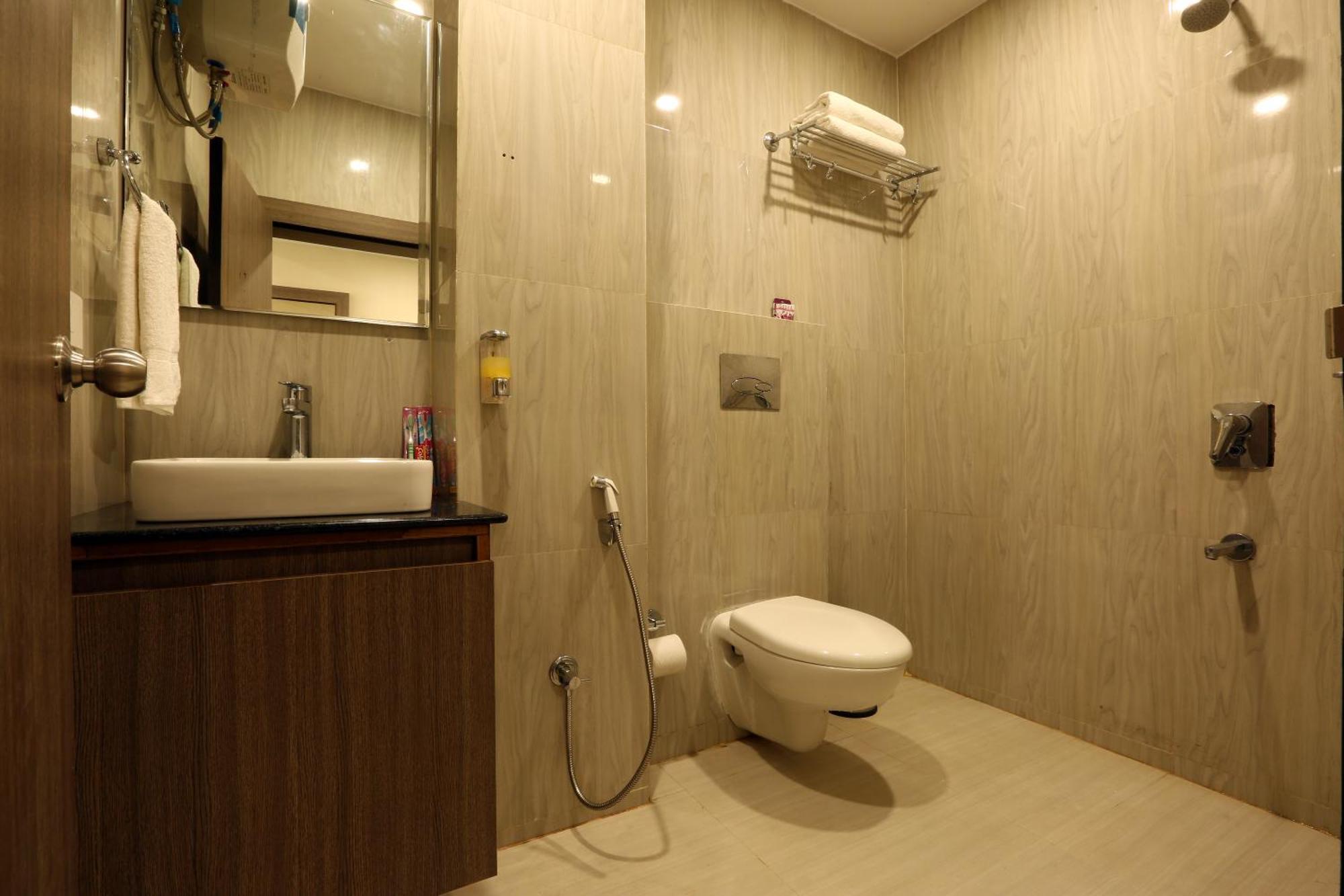 Presidental By East End Delhi Airport New Delhi