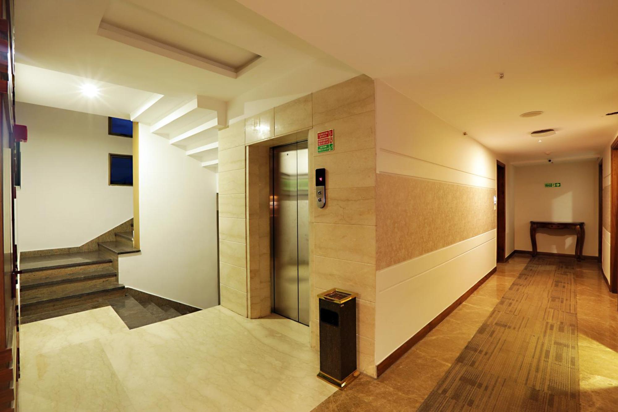 Presidental By East End Delhi Airport 3* New Delhi